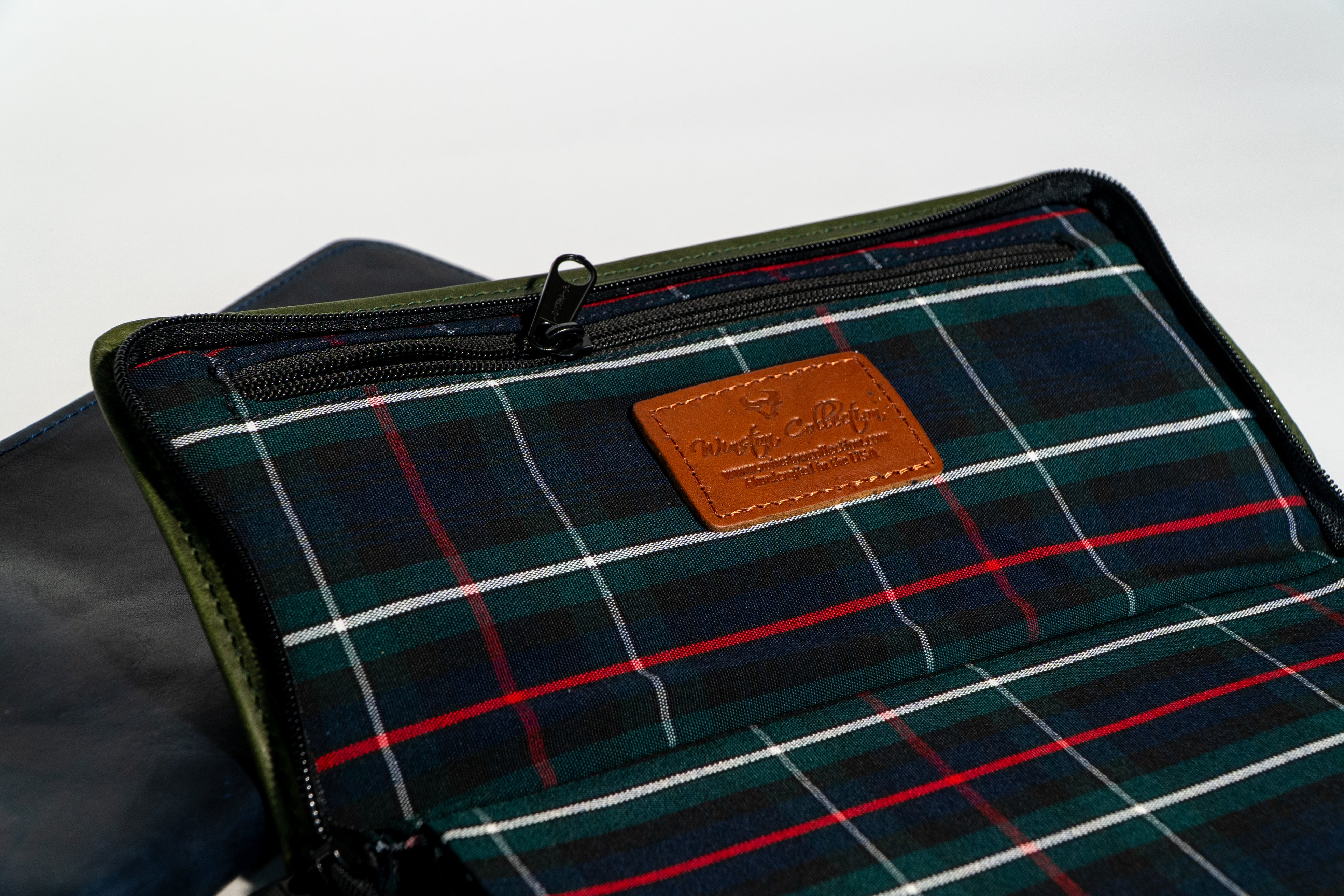 Pebblehurst - Winston Glove Stash Book (Premium Pull Up Leather)