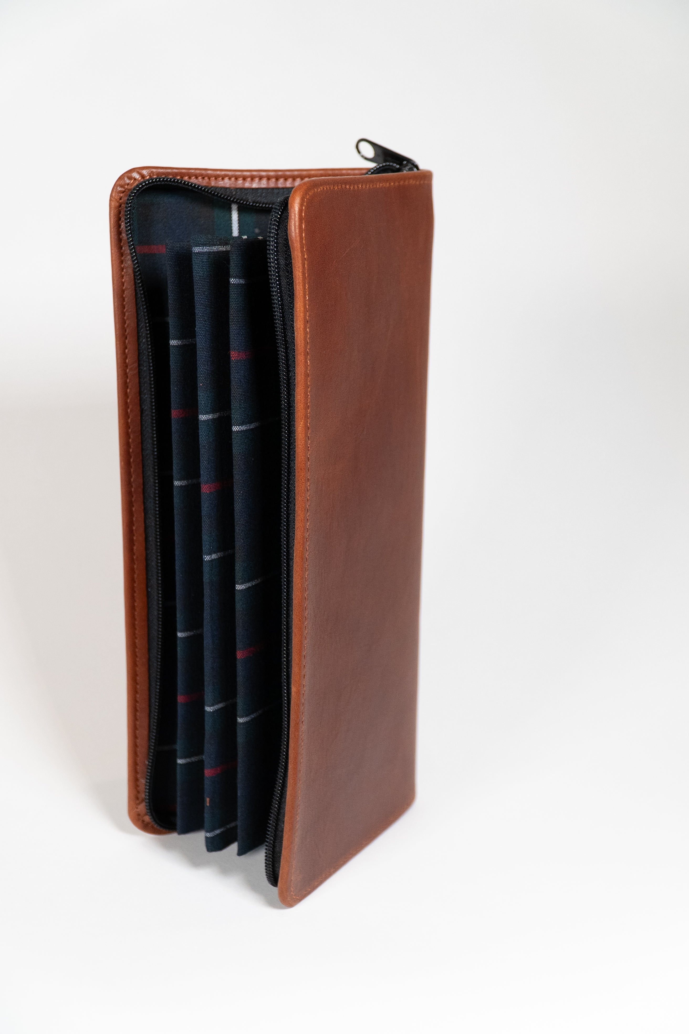 Pebblehurst - Winston Glove Stash Book (Premium Pull Up Leather)