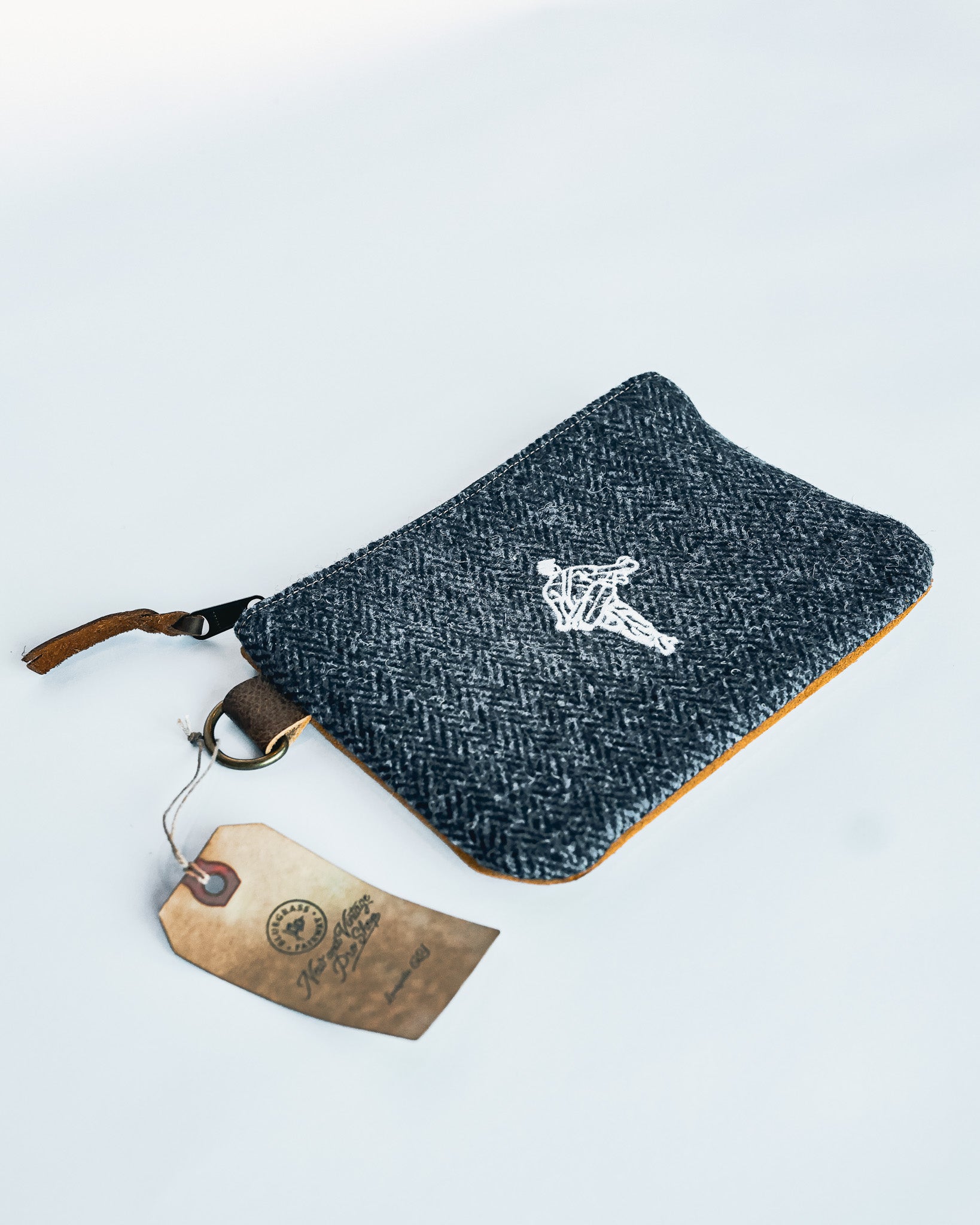 Bluegrass Fairway - Harris Tweed Zippered Valuable Pouch