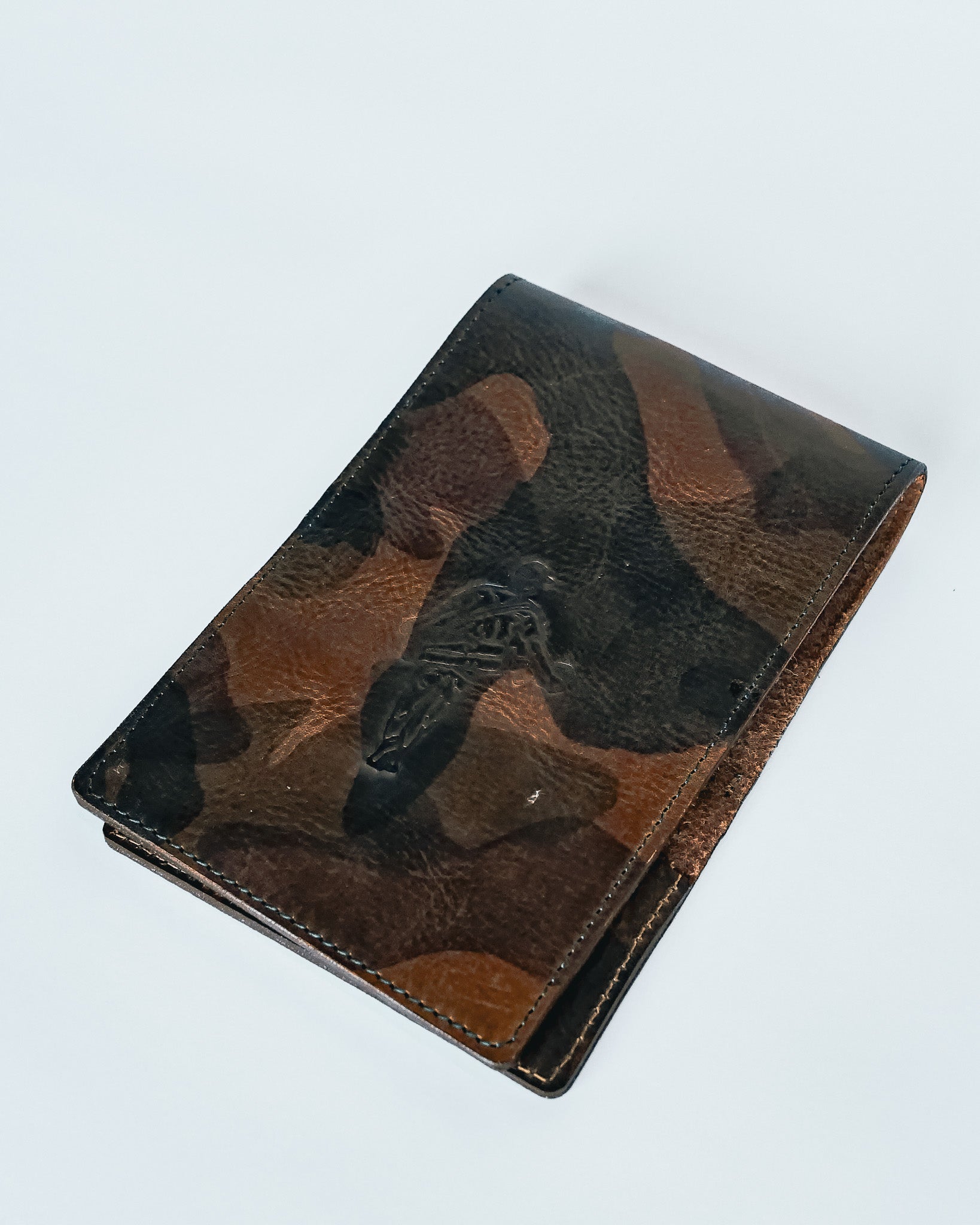 Bluegrass Fairway - Yardage Book & Scorecard Holder in La Perla Azzurra Camo leather