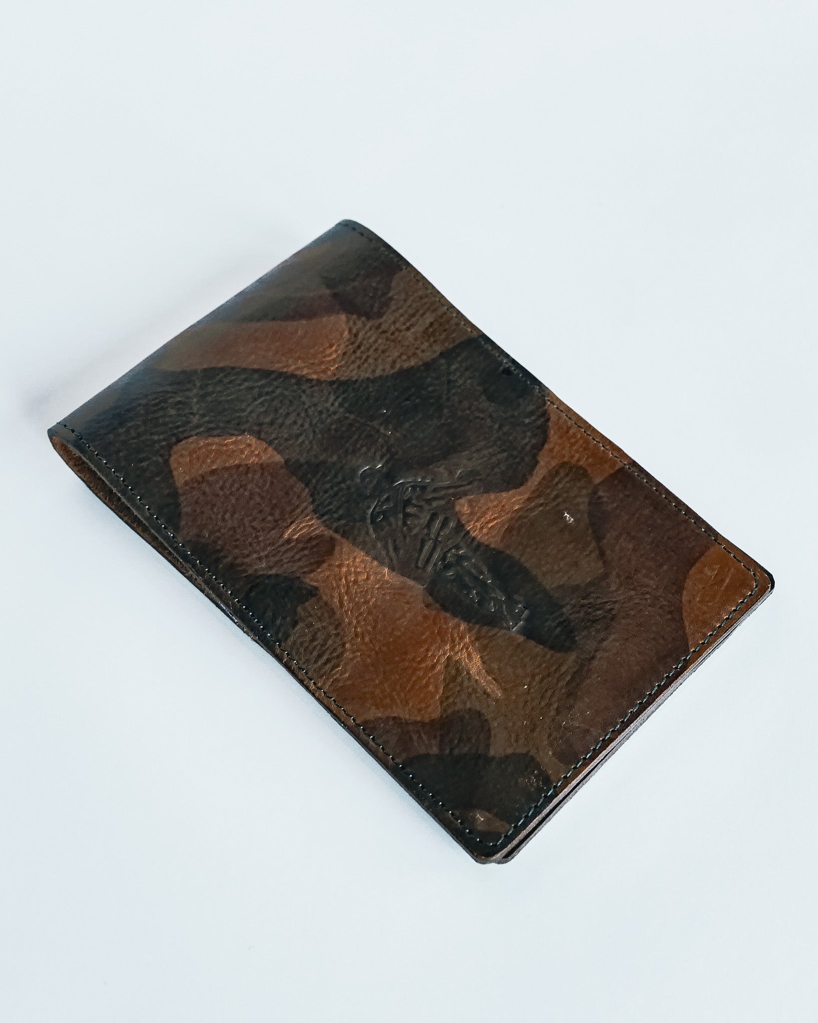 Bluegrass Fairway - Yardage Book & Scorecard Holder in La Perla Azzurra Camo leather