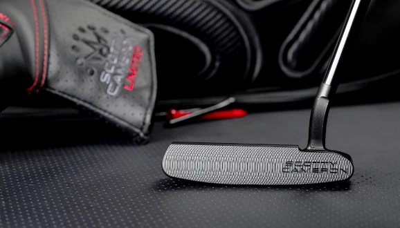 Scotty Cameron - Triple Black Santa Fe LTD