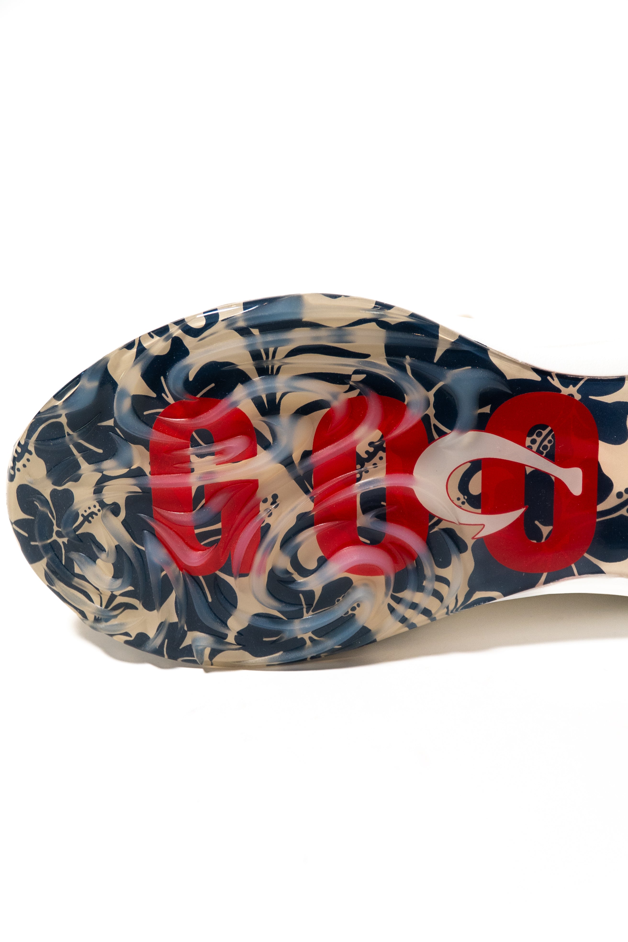 Olukai - Mākena (White Sand)