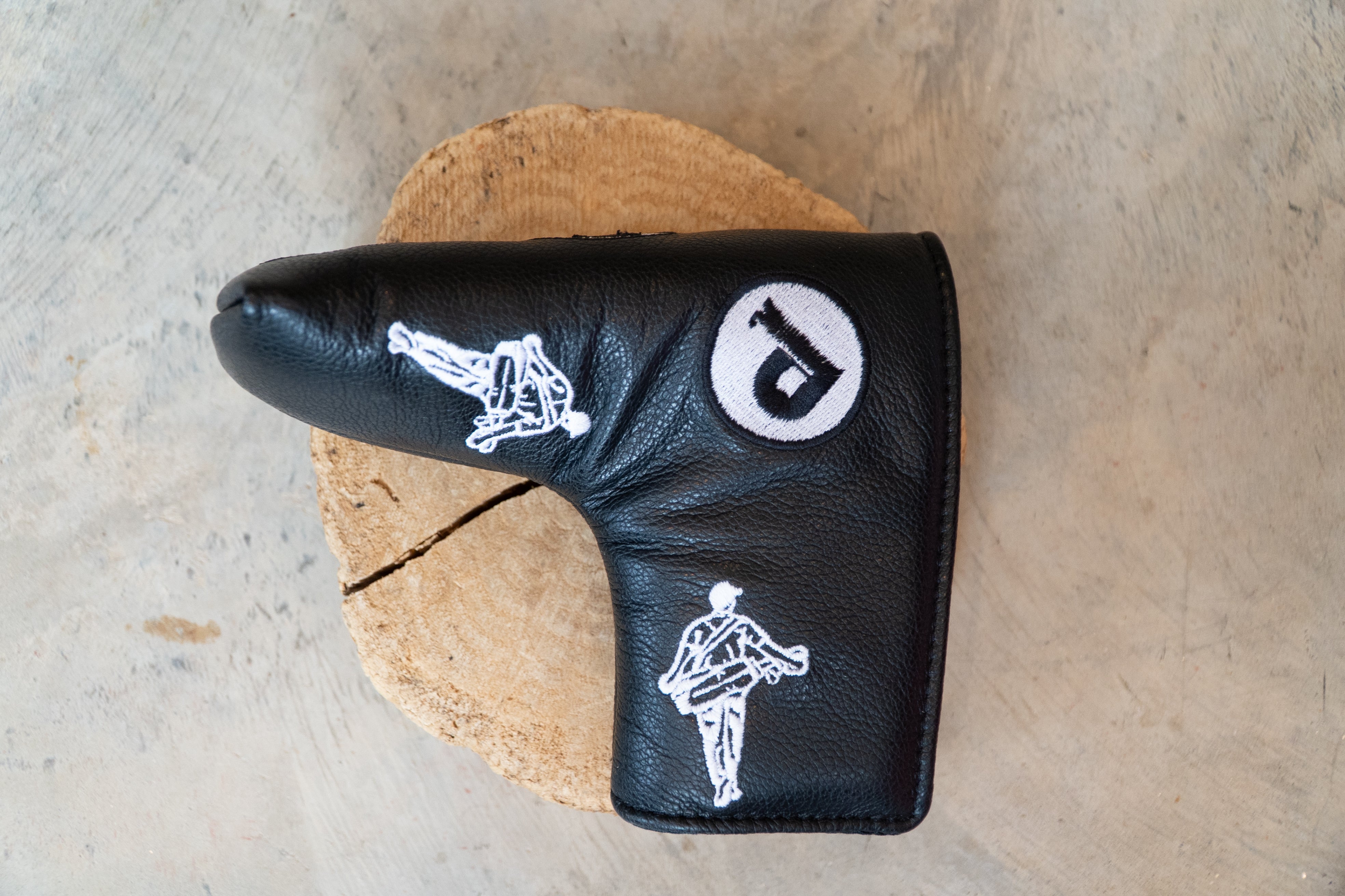 Pebblehurst - Dancing Leather "Pebblehurst" Blade Putter Cover