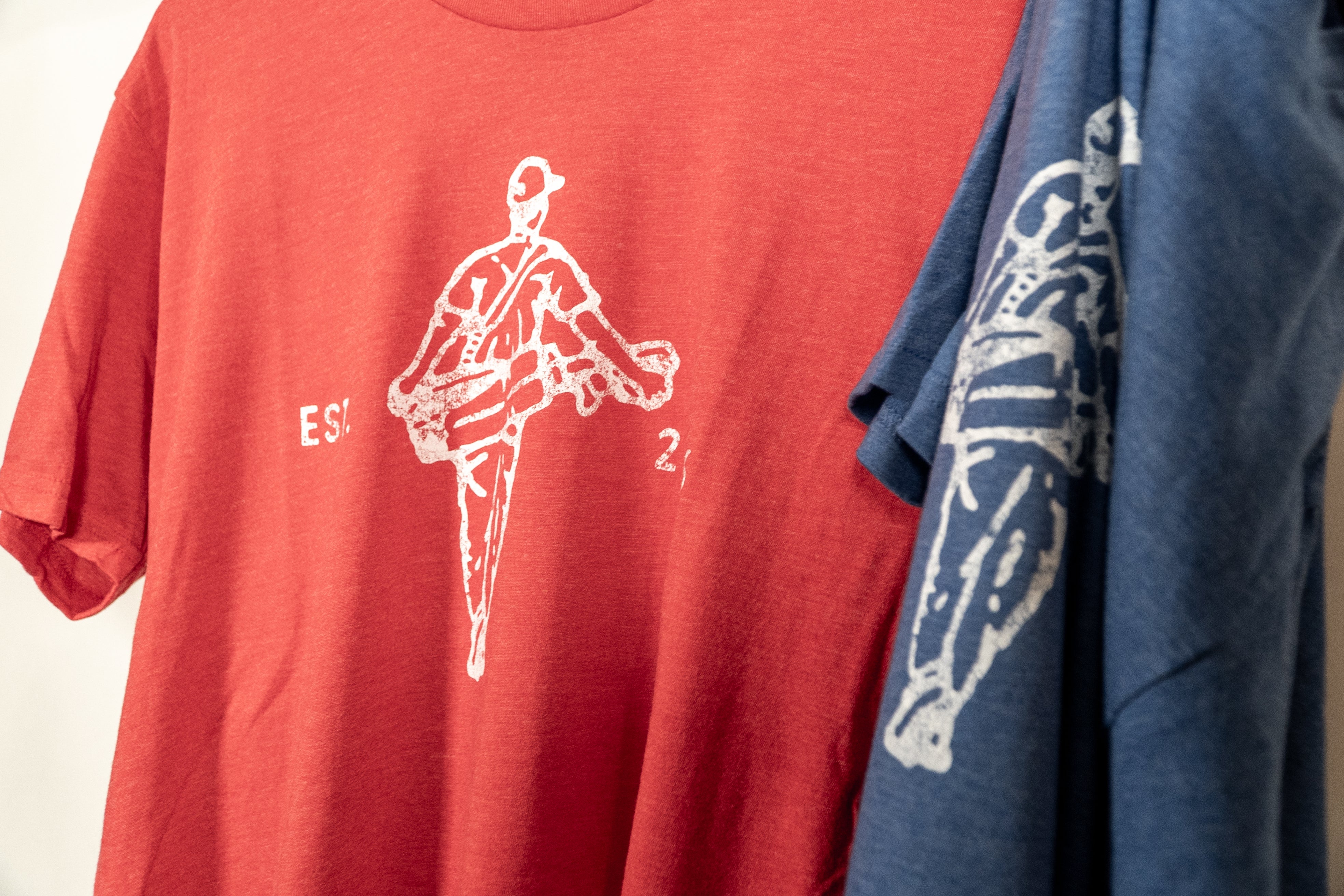 Pebblehurst - "Walker" T-Shirt