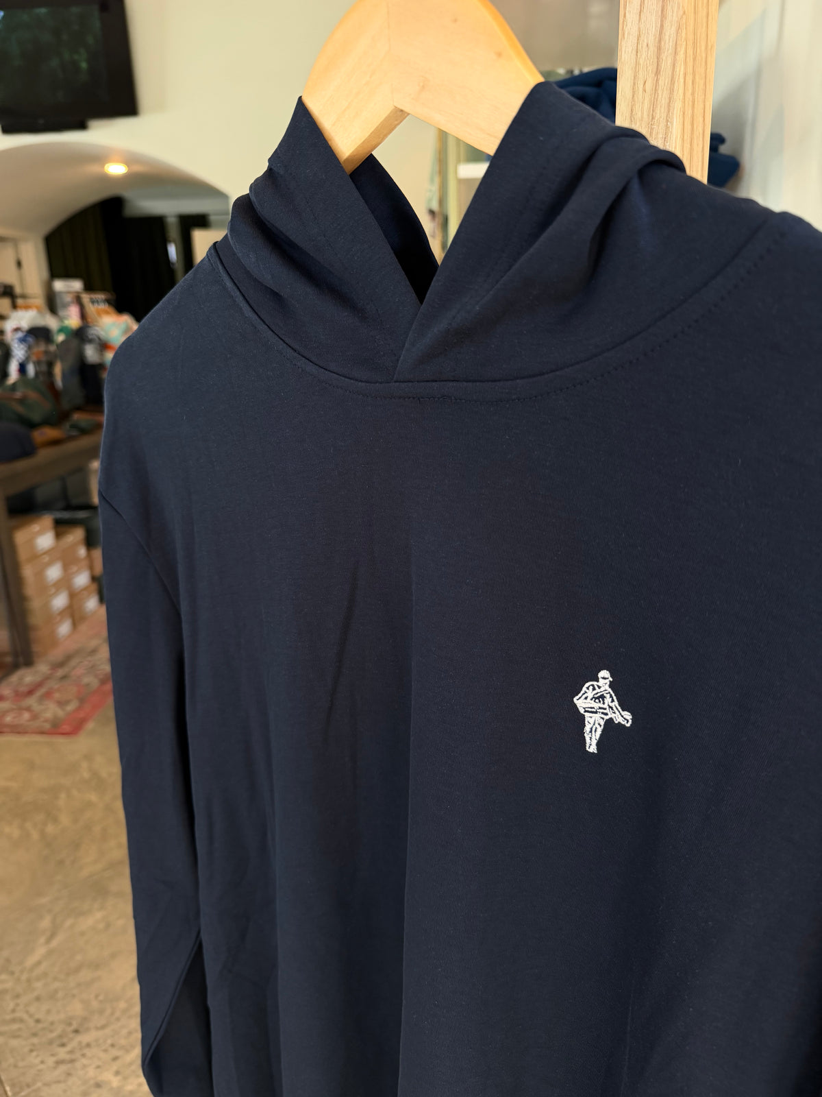 Idaka - Daily Hoodie "Walker" logo